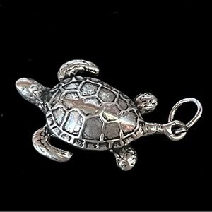 Sea turtle charm Sterling